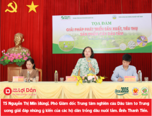 TS Nguyễn Thị Min (đứng), Phó Giám đốc Trung tâm nghiên cứu Dâu tăm tơ Trung ương giải đáp những ý kiến của các hộ dân trồng dâu nuôi tằm. Ảnh: Thanh Tiến.